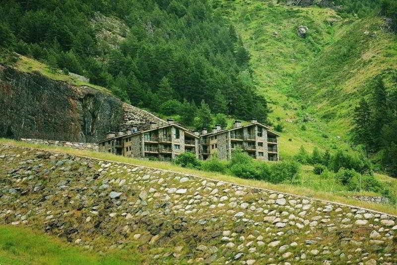 Apartamentos Velvet Arinsal Exterior photo